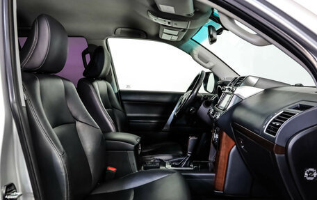 Toyota Land Cruiser Prado 150 рестайлинг 2, 2014 год, 2 989 000 рублей, 25 фотография