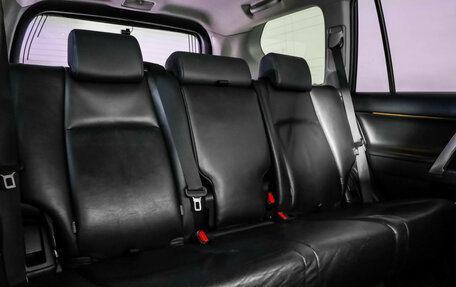 Toyota Land Cruiser Prado 150 рестайлинг 2, 2014 год, 2 989 000 рублей, 28 фотография