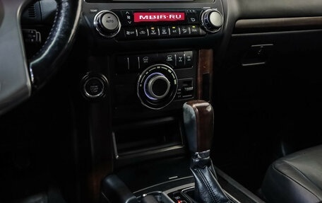 Toyota Land Cruiser Prado 150 рестайлинг 2, 2014 год, 2 989 000 рублей, 15 фотография