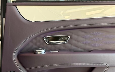 Bentley Bentayga I, 2025 год, 39 900 000 рублей, 26 фотография