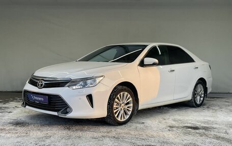 Toyota Camry, 2015 год, 1 990 000 рублей, 1 фотография