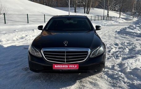 Mercedes-Benz E-Класс, 2017 год, 3 000 000 рублей, 1 фотография