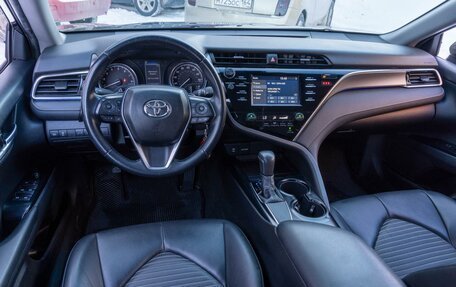 Toyota Camry, 2018 год, 2 219 000 рублей, 7 фотография