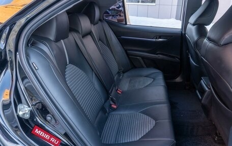 Toyota Camry, 2018 год, 2 219 000 рублей, 8 фотография