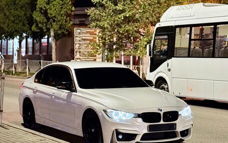 BMW 3 серия, 2012 год, 1 900 000 рублей, 13 фотография