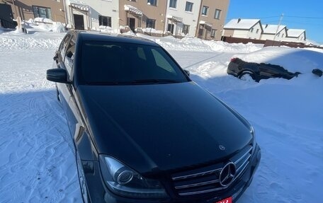 Mercedes-Benz C-Класс, 2011 год, 1 200 000 рублей, 6 фотография