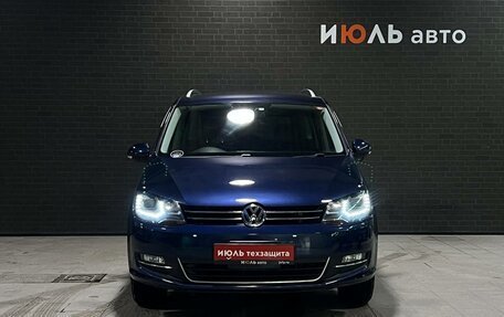 Volkswagen Sharan II, 2012 год, 1 465 000 рублей, 2 фотография