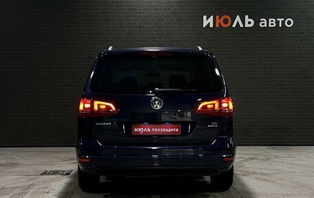 Volkswagen Sharan II, 2012 год, 1 465 000 рублей, 6 фотография