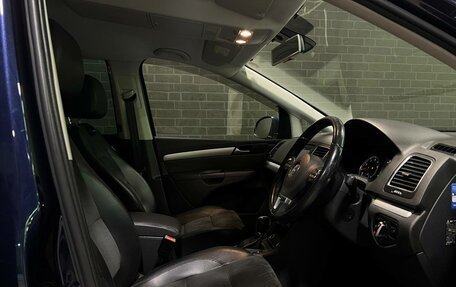 Volkswagen Sharan II, 2012 год, 1 465 000 рублей, 14 фотография