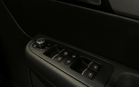 Volkswagen Sharan II, 2012 год, 1 465 000 рублей, 26 фотография