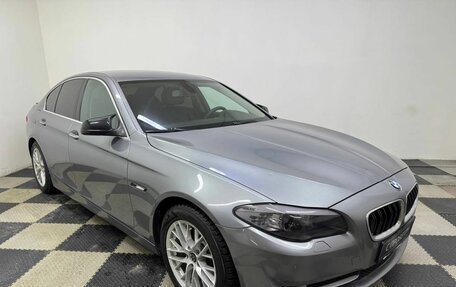 BMW 5 серия, 2010 год, 1 550 000 рублей, 3 фотография