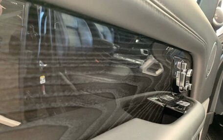 Land Rover Range Rover IV рестайлинг, 2019 год, 7 300 000 рублей, 12 фотография