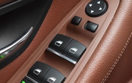 BMW 5 серия, 2012 год, 1 750 000 рублей, 8 фотография