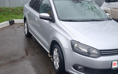 Volkswagen Polo VI (EU Market), 2012 год, 630 000 рублей, 2 фотография