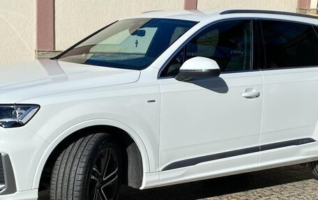 Audi Q7, 2023 год, 12 000 000 рублей, 3 фотография