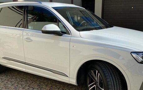 Audi Q7, 2023 год, 12 000 000 рублей, 4 фотография