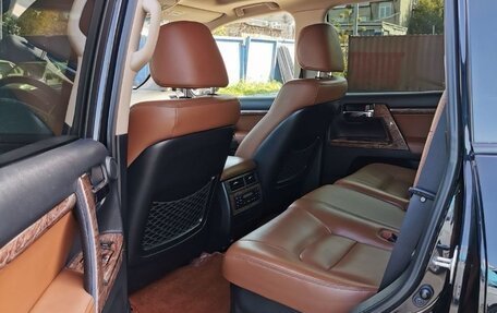 Toyota Land Cruiser 200, 2014 год, 15 фотография