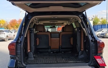 Toyota Land Cruiser 200, 2014 год, 13 фотография