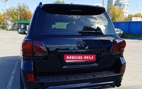 Toyota Land Cruiser 200, 2014 год, 8 фотография