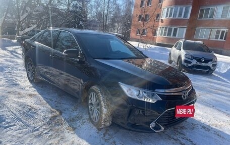 Toyota Camry, 2017 год, 2 020 000 рублей, 1 фотография
