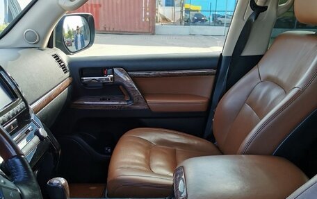 Toyota Land Cruiser 200, 2014 год, 18 фотография