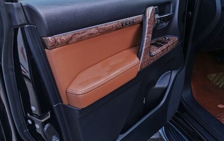 Toyota Land Cruiser 200, 2014 год, 20 фотография