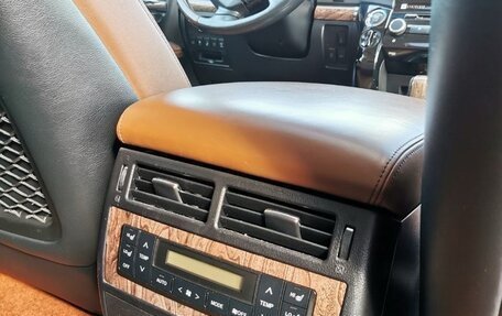 Toyota Land Cruiser 200, 2014 год, 21 фотография