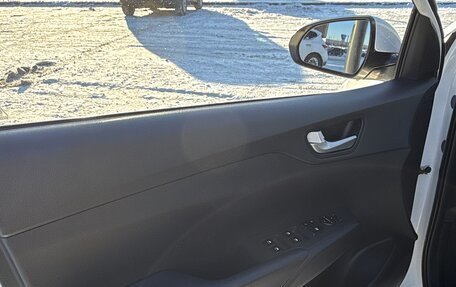 Hyundai Solaris II рестайлинг, 2021 год, 1 700 000 рублей, 13 фотография