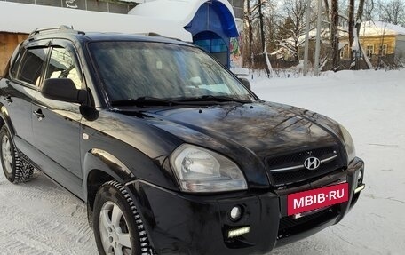 Hyundai Tucson III, 2008 год, 900 000 рублей, 4 фотография