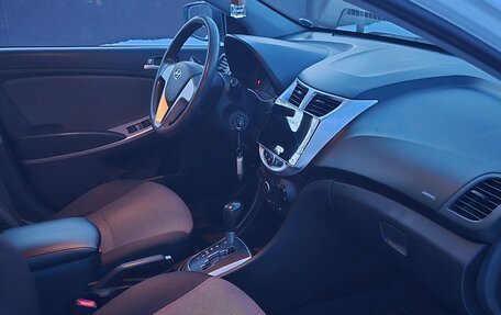 Hyundai Solaris II рестайлинг, 2013 год, 650 000 рублей, 9 фотография