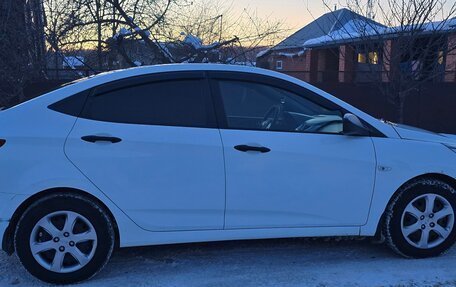 Hyundai Solaris II рестайлинг, 2013 год, 650 000 рублей, 8 фотография