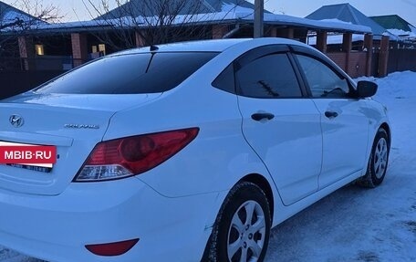 Hyundai Solaris II рестайлинг, 2013 год, 650 000 рублей, 7 фотография