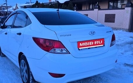 Hyundai Solaris II рестайлинг, 2013 год, 650 000 рублей, 6 фотография
