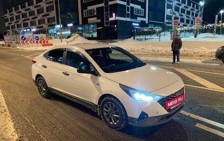 Hyundai Solaris II рестайлинг, 2022 год, 1 250 000 рублей, 2 фотография