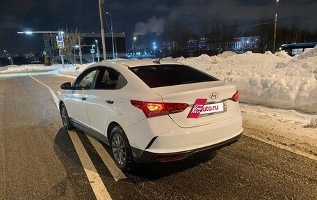 Hyundai Solaris II рестайлинг, 2022 год, 1 250 000 рублей, 4 фотография