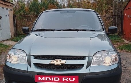 Chevrolet Niva I рестайлинг, 2012 год, 600 000 рублей, 2 фотография