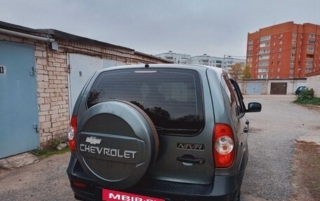 Chevrolet Niva I рестайлинг, 2012 год, 600 000 рублей, 5 фотография