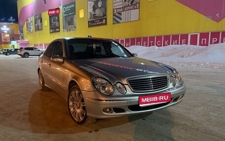 Mercedes-Benz E-Класс, 2002 год, 620 000 рублей, 1 фотография