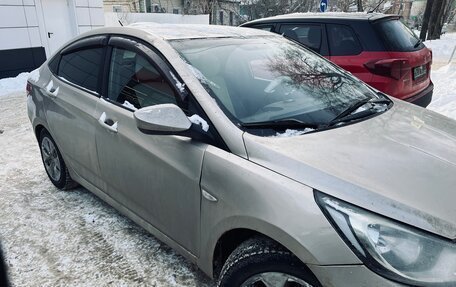 Hyundai Solaris II рестайлинг, 2011 год, 710 000 рублей, 6 фотография