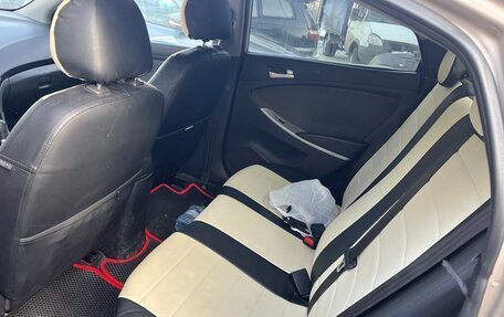 Hyundai Solaris II рестайлинг, 2011 год, 710 000 рублей, 11 фотография