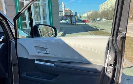 Toyota Sienna, 2021 год, 4 499 000 рублей, 16 фотография