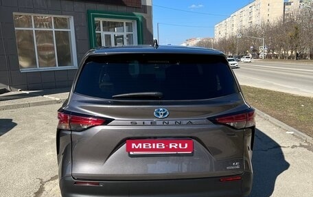 Toyota Sienna, 2021 год, 4 499 000 рублей, 9 фотография