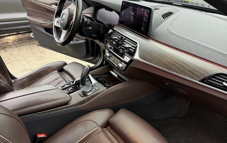 BMW 5 серия, 2020 год, 4 750 000 рублей, 21 фотография