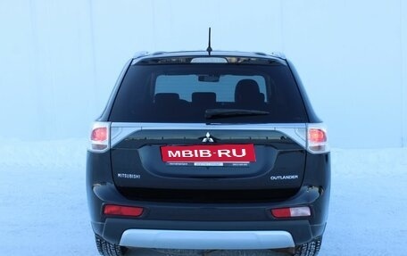 Mitsubishi Outlander III рестайлинг 3, 2014 год, 1 430 000 рублей, 6 фотография