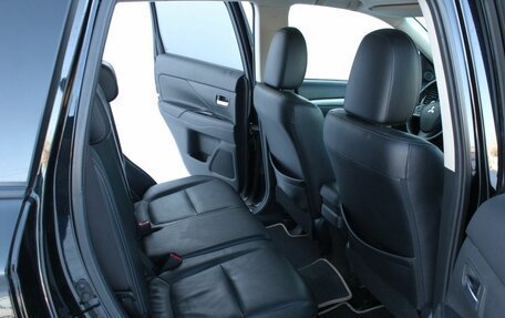 Mitsubishi Outlander III рестайлинг 3, 2014 год, 1 430 000 рублей, 13 фотография