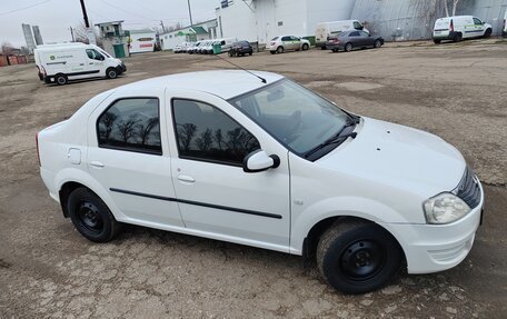 Renault Logan I, 2013 год, 430 000 рублей, 2 фотография