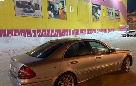 Mercedes-Benz E-Класс, 2002 год, 620 000 рублей, 6 фотография