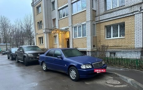 Mercedes-Benz C-Класс, 2000 год, 150 000 рублей, 2 фотография