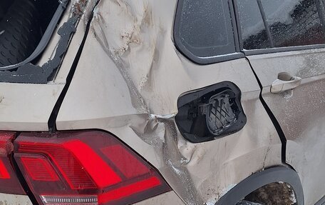 Volkswagen Tiguan II, 2018 год, 1 000 000 рублей, 10 фотография