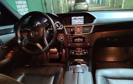 Mercedes-Benz E-Класс, 2012 год, 1 575 000 рублей, 10 фотография